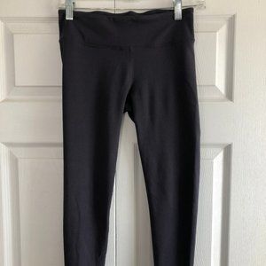 Fabletics Charcoal Gray 3/4 Leggings